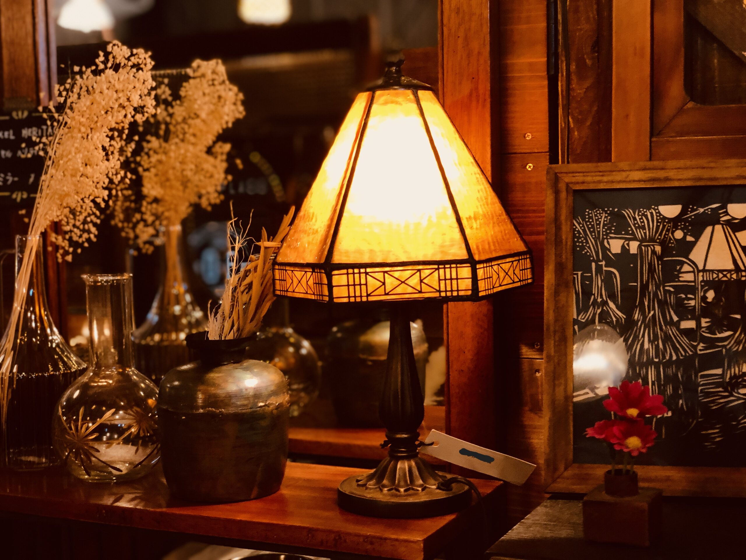 テーブルランプ　ステンドグラス　アンバー