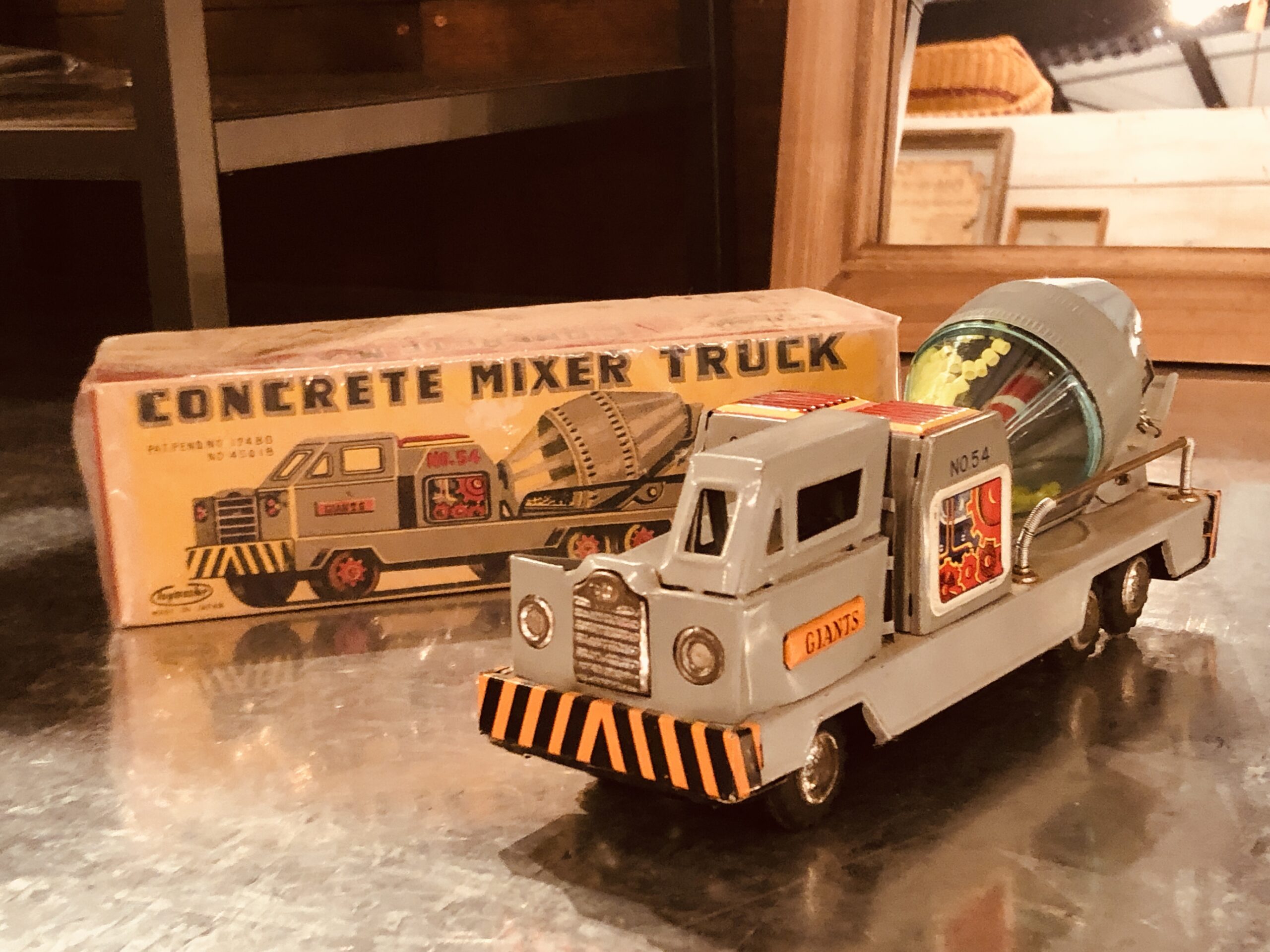 CONCRETE MIXER TRUCK