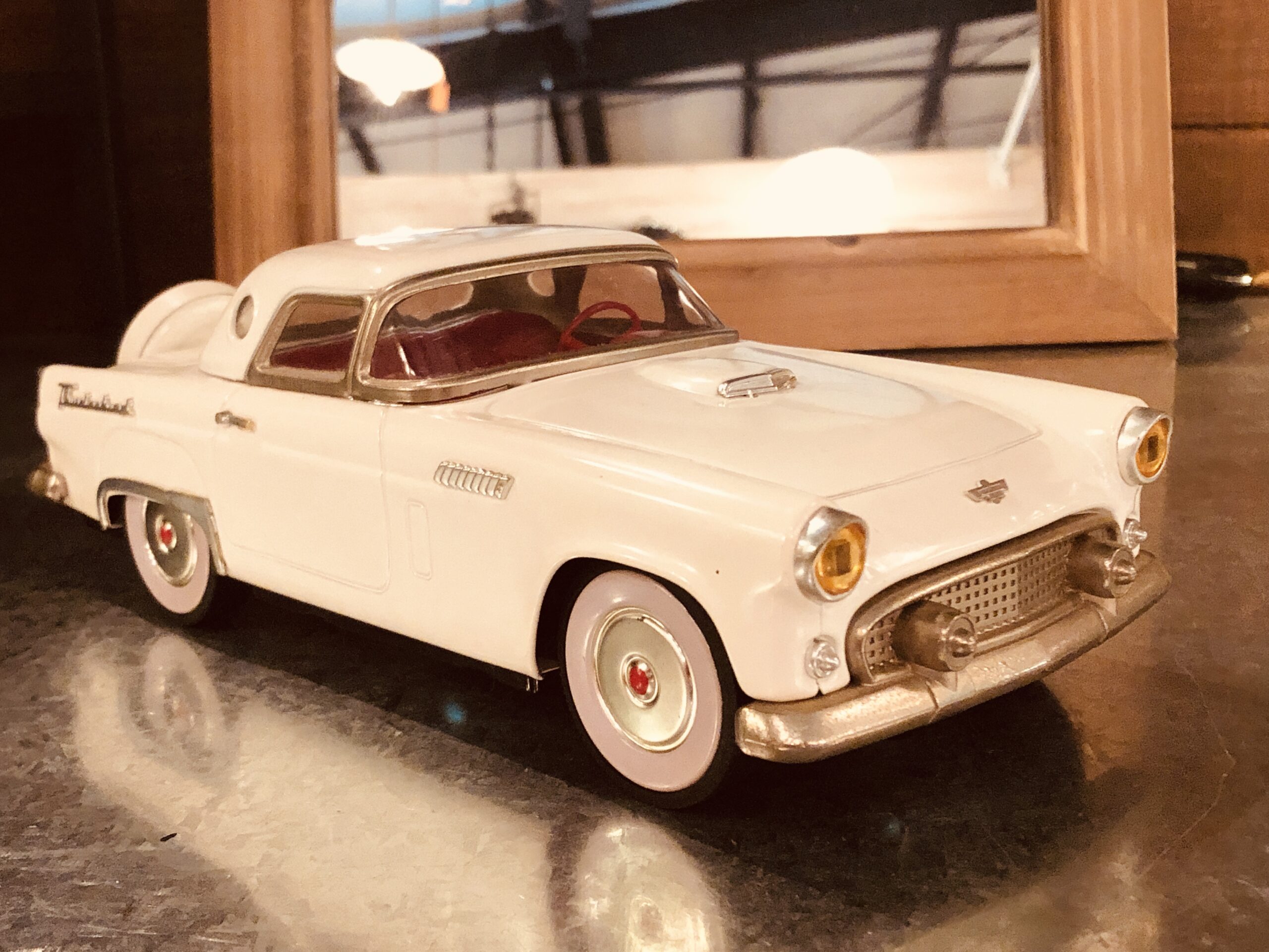 ブリキのクルマ