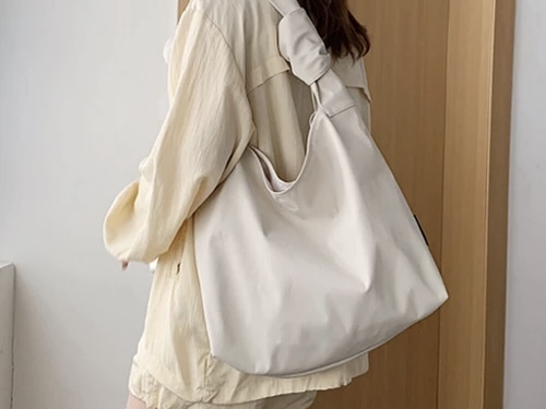 ショルダーバッグ