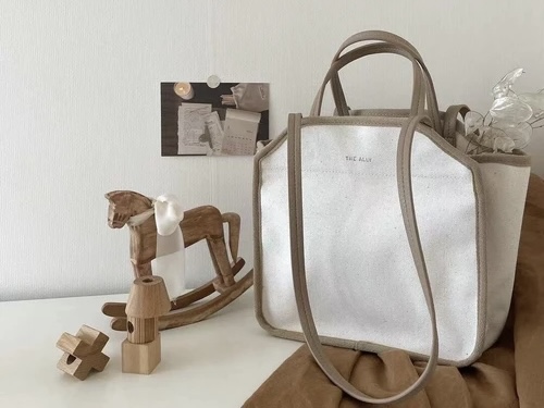 キャンバスバッグ