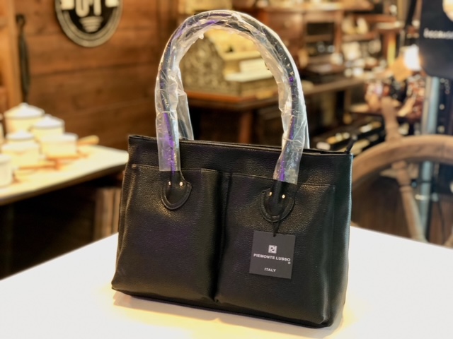 シュリンクレザー調トートバッグ