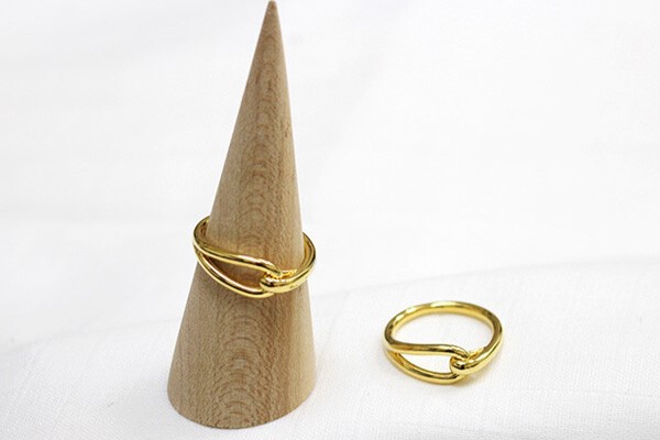 スタイリッシュクロスリング