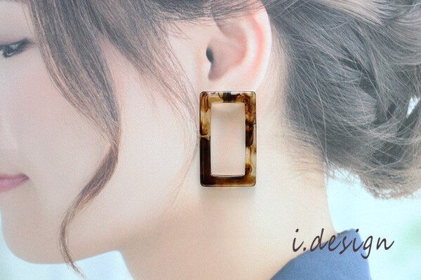 レクタングルクリアマーブルピアス