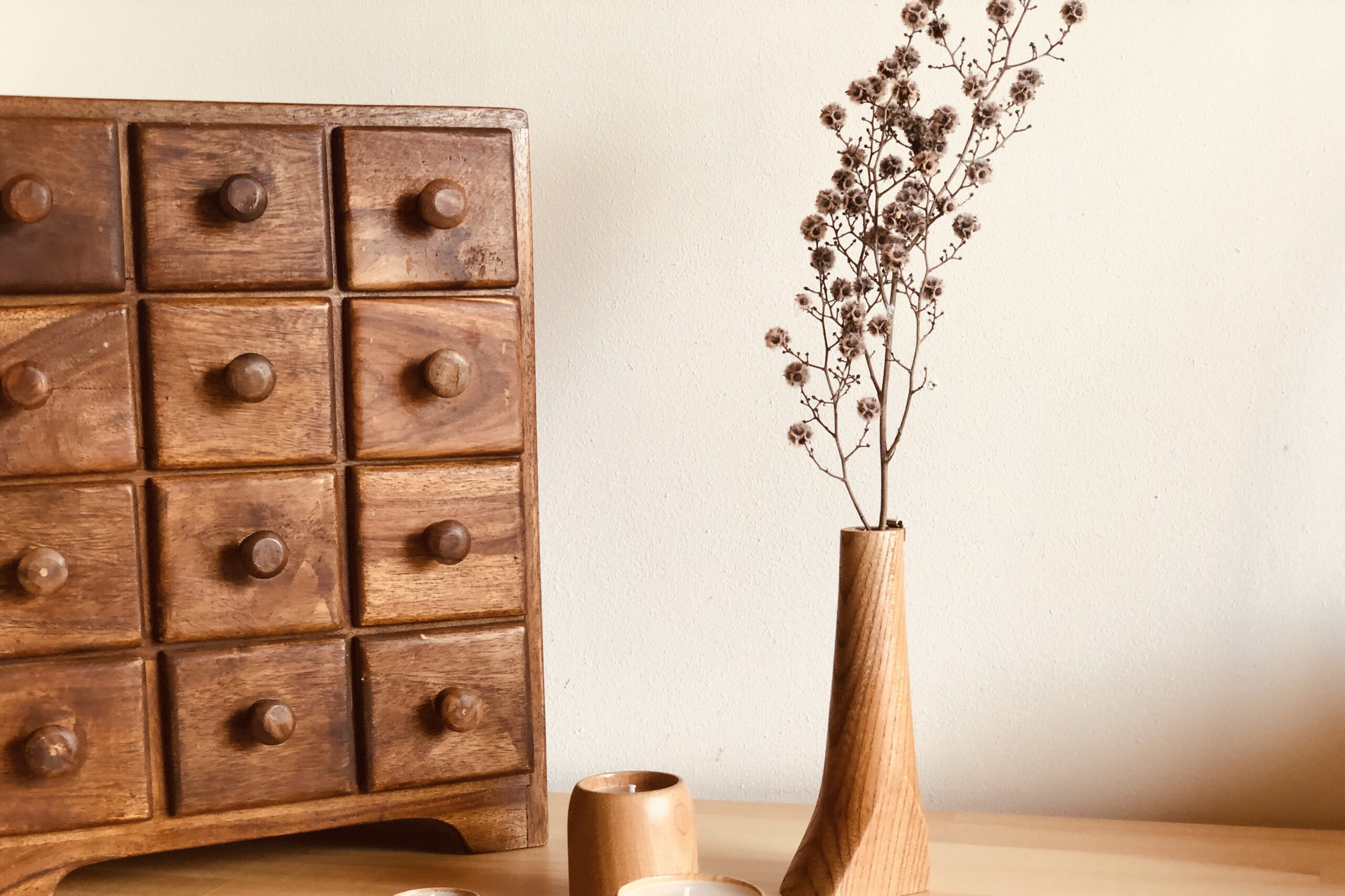 壁掛けウッドフラワーベース