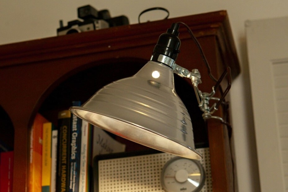 ALUMINUM CLIP LAMP