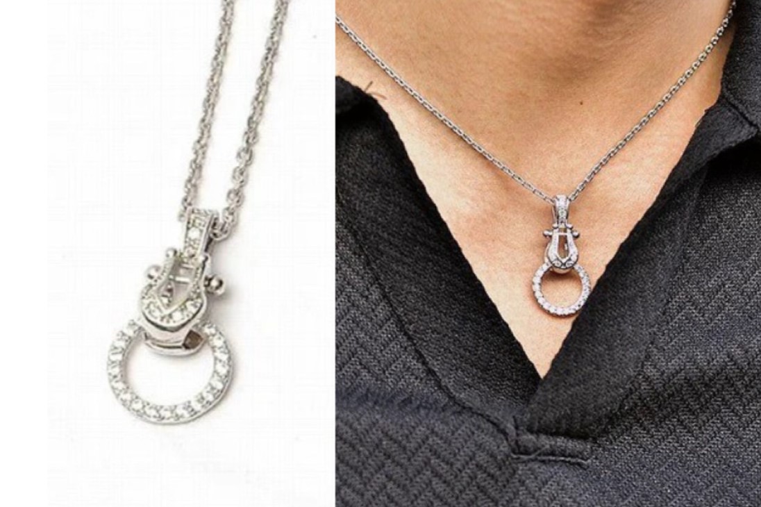 ホースシューデザインネックレス